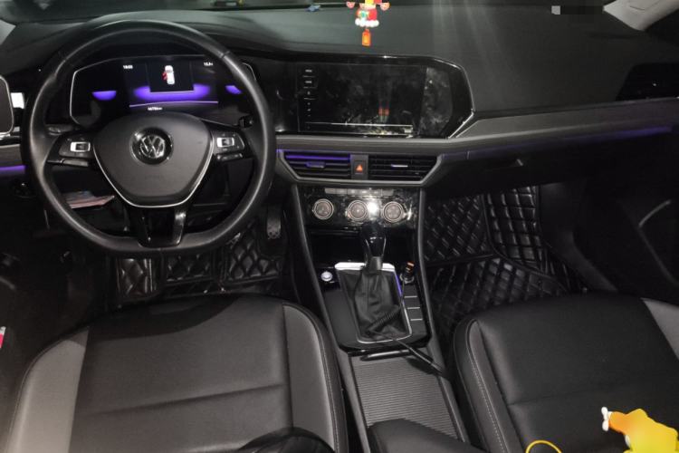 Used Volkswagen Sagitar 2021 280TSI DSG Excellence Edition Center Console