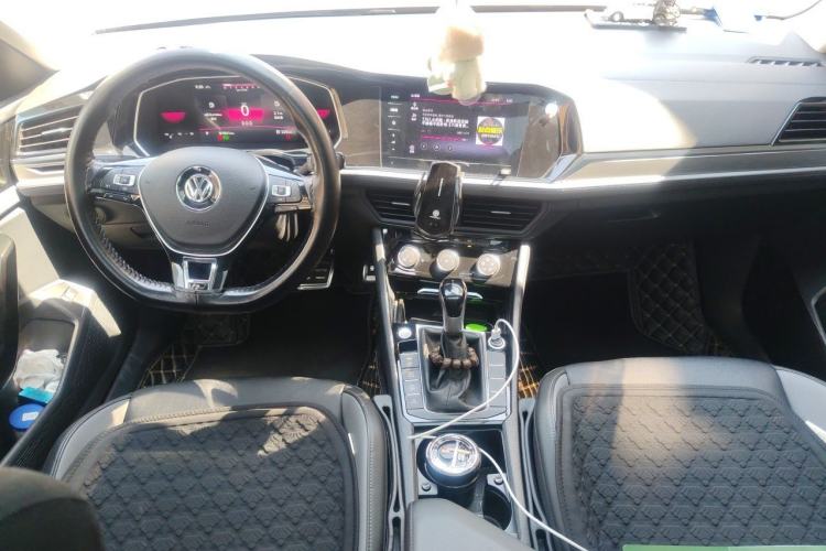 Used Volkswagen Sagitar 2021 280TSI DSG Excellence Edition Center Console