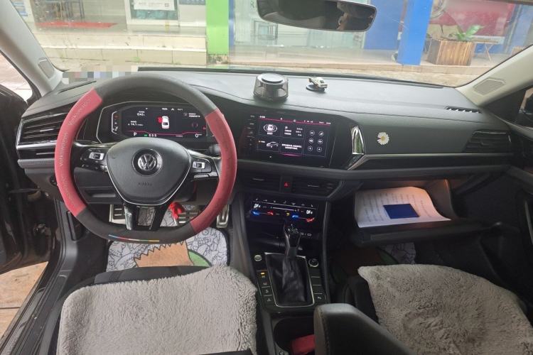 Used Volkswagen Sagitar 2021 280TSI DSG Excellence Edition Center Console