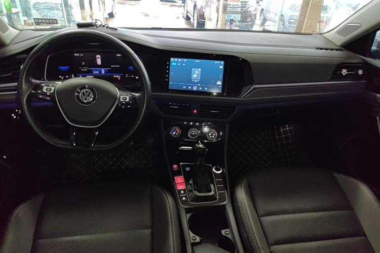 Used Volkswagen Sagitar 2021 280TSI DSG Comfort Connect Edition Center Console
