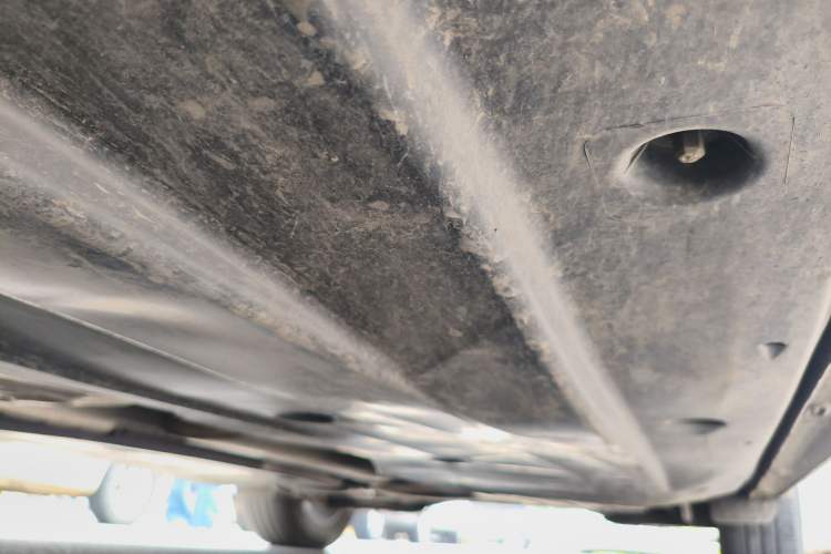 Used Volkswagen Sagitar  Chassis Front Left