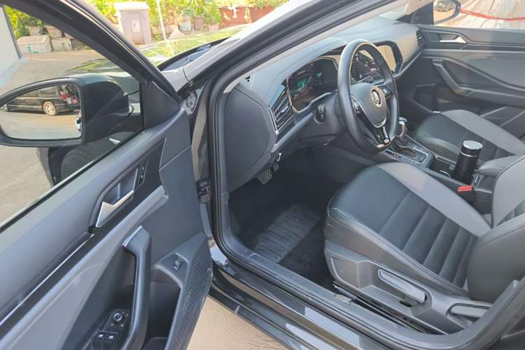 Used Volkswagen Sagitar 2021 280TSI DSG Comfort Connect Edition Driver Seat