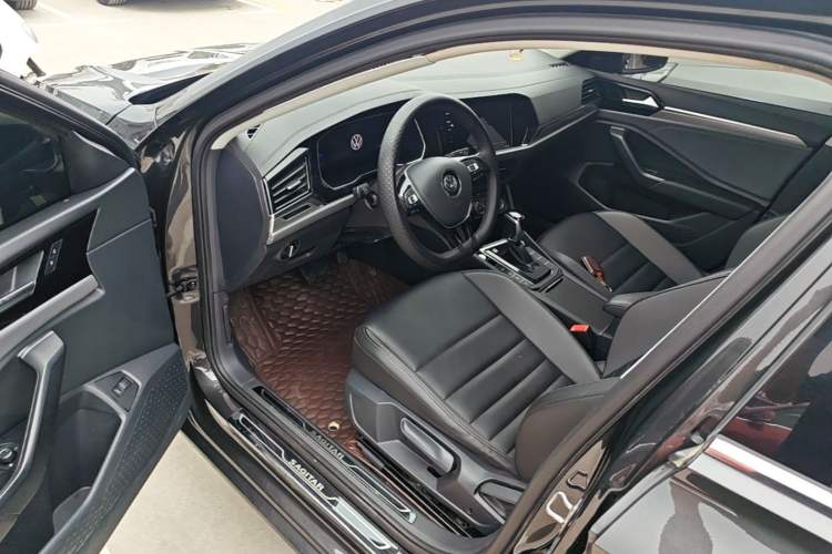 Used Volkswagen Sagitar 2021 280TSI DSG Comfort Connect Edition Driver Seat