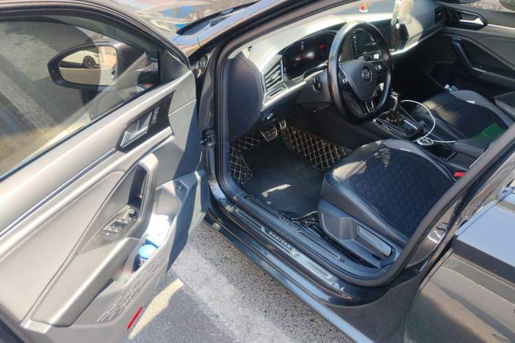 Used Volkswagen Sagitar 2021 280TSI DSG Excellence Edition Driver Seat