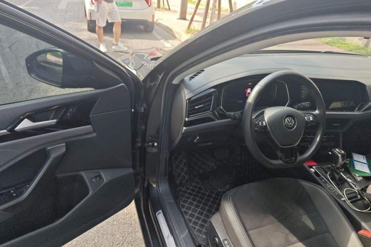 Used Volkswagen Sagitar 2021 280TSI DSG Luxury Smart Connectivity Edition Driver Seat