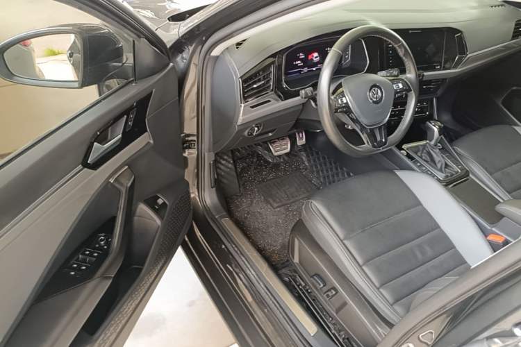 Used Volkswagen Sagitar 2021 280TSI DSG Comfort Connect Edition Driver Seat