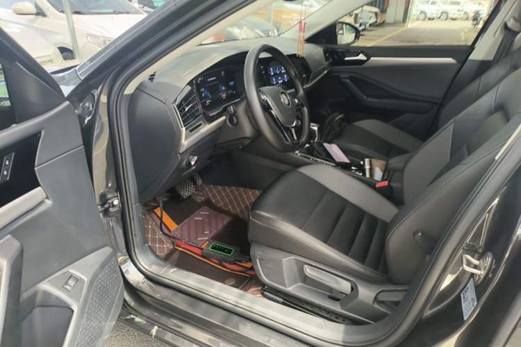 Used Volkswagen Sagitar 2021 280TSI DSG Comfort Connect Edition Driver Seat