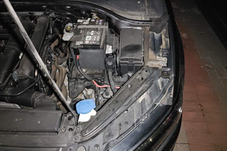 Used Volkswagen Sagitar 2021 280TSI DSG Comfort Connect Edition Engine Bay Left