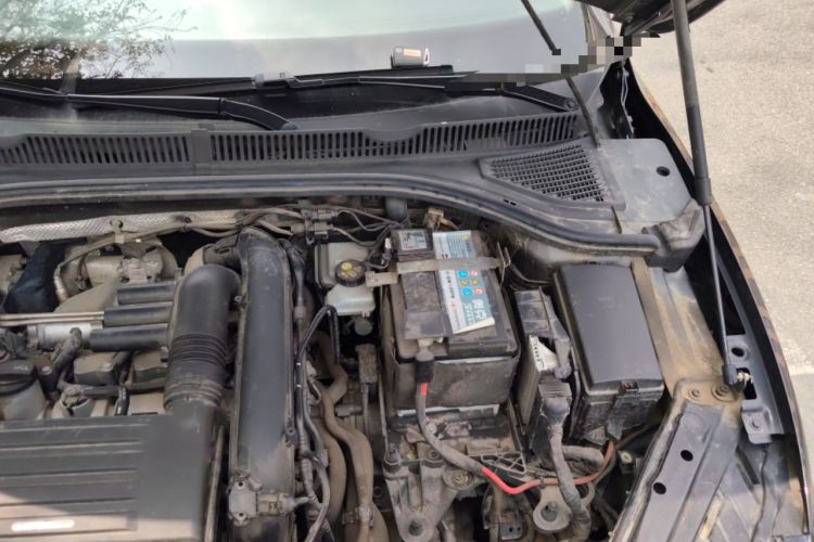 Used Volkswagen Sagitar 2021 280TSI DSG 30th Anniversary Edition Engine Bay Left
