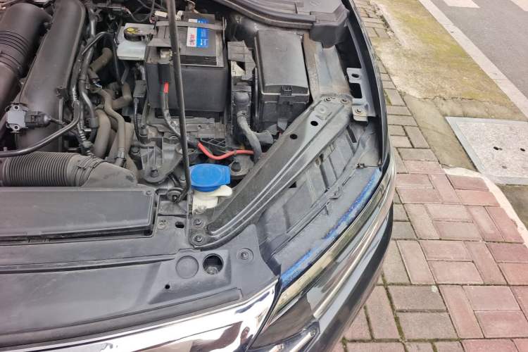 Used Volkswagen Sagitar 2021 280TSI DSG Comfort Connect Edition Engine Bay Left