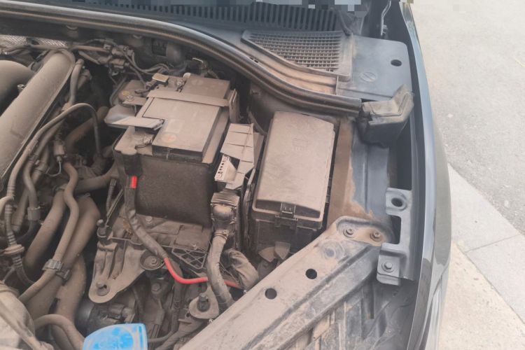 Used Volkswagen Sagitar 2021 280TSI DSG Excellence Edition Engine Bay Left