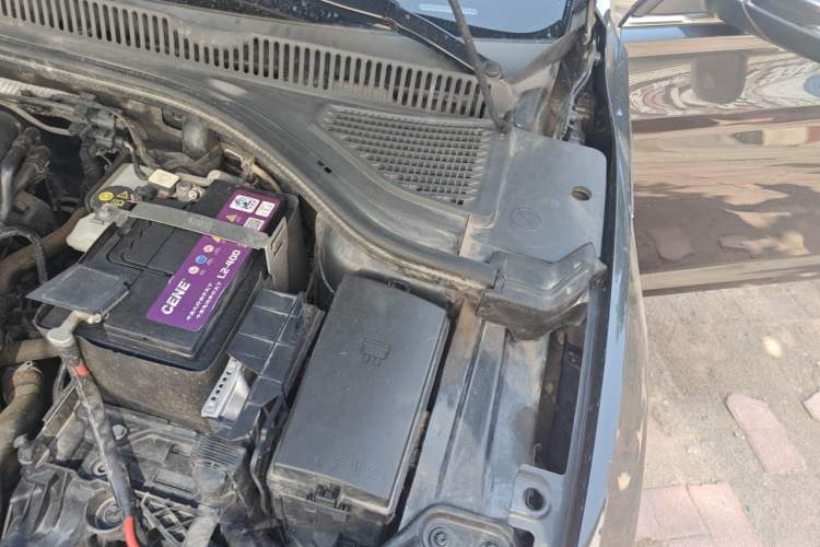 Used Volkswagen Sagitar 2021 280TSI DSG Excellence Edition Engine Bay Left