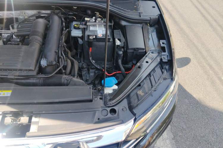 Used Volkswagen Sagitar 2021 280TSI DSG Excellence Edition Engine Bay Left