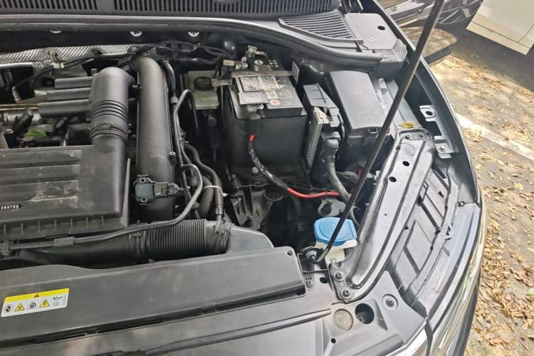 Used Volkswagen Sagitar 2021 280TSI DSG Excellence Edition Engine Bay Left