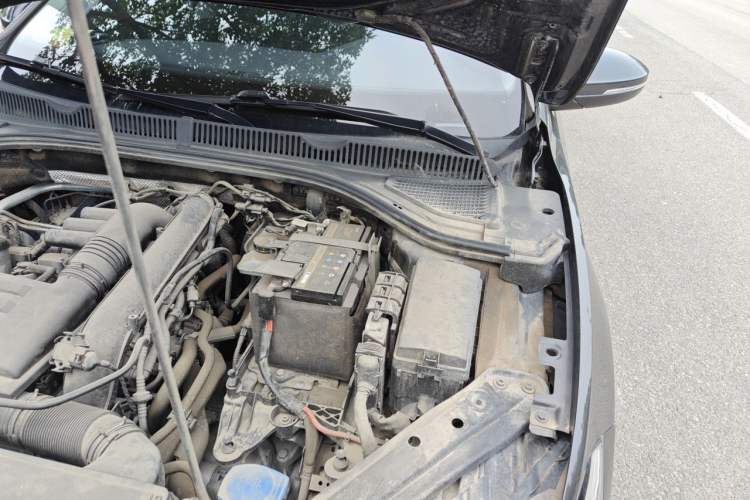 Used Volkswagen Sagitar 2021 200TSI DSG Comfort Connect Edition Engine Bay Left