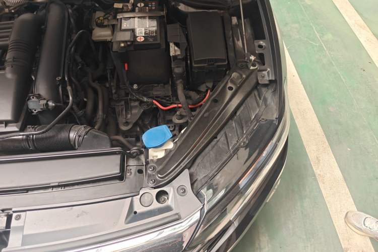 Used Volkswagen Sagitar 2021 280TSI DSG Excellence Edition Engine Bay Left