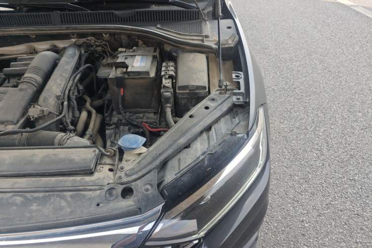 Used Volkswagen Sagitar 2021 200TSI DSG Comfort Connect Edition Engine Bay Left