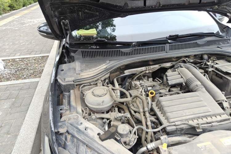 Used Volkswagen Sagitar 2021 200TSI DSG Comfort Connect Edition Engine Bay Right