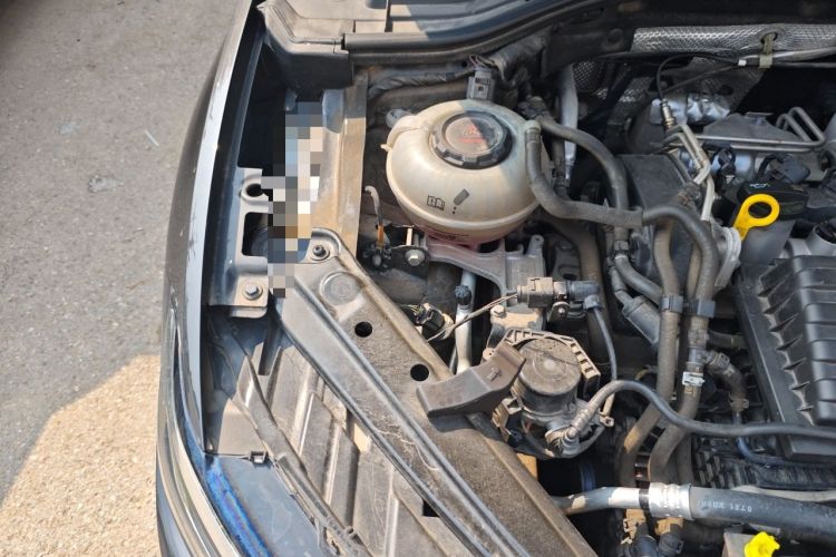 Used Volkswagen Sagitar 2021 280TSI DSG Excellence Edition Engine Bay Right