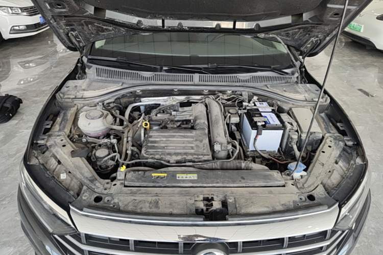 Used Volkswagen Sagitar 2021 280TSI DSG Excellence Edition Engine Bay