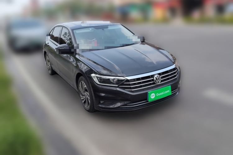 Used Volkswagen Sagitar 2021 280TSI DSG 30th Anniversary Edition Front Right 45 Deg