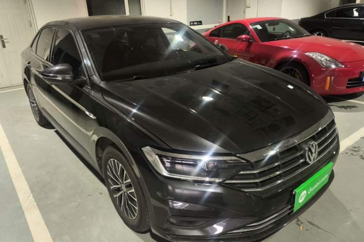 Used Volkswagen Sagitar 2021 280TSI DSG Comfort Connect Edition Front Right 45 Deg