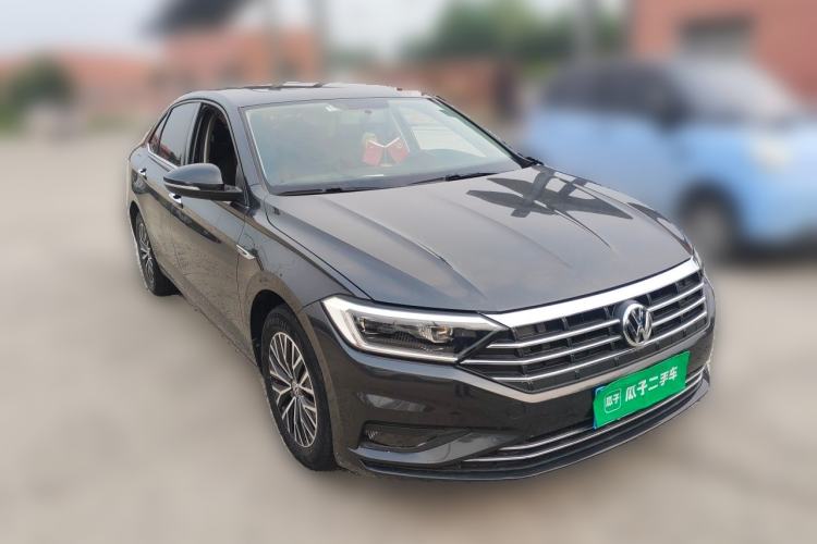 Used Volkswagen Sagitar 2021 200TSI DSG Comfort Connect Edition Front Right 45 Deg