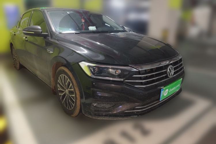 Used Volkswagen Sagitar 2021 200TSI DSG Comfort Connect Edition Front Right 45 Deg