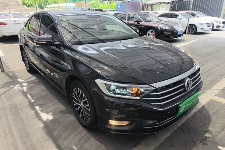 Used Volkswagen Sagitar 2021 280TSI DSG Comfort Connect Edition Front Right 45 Deg