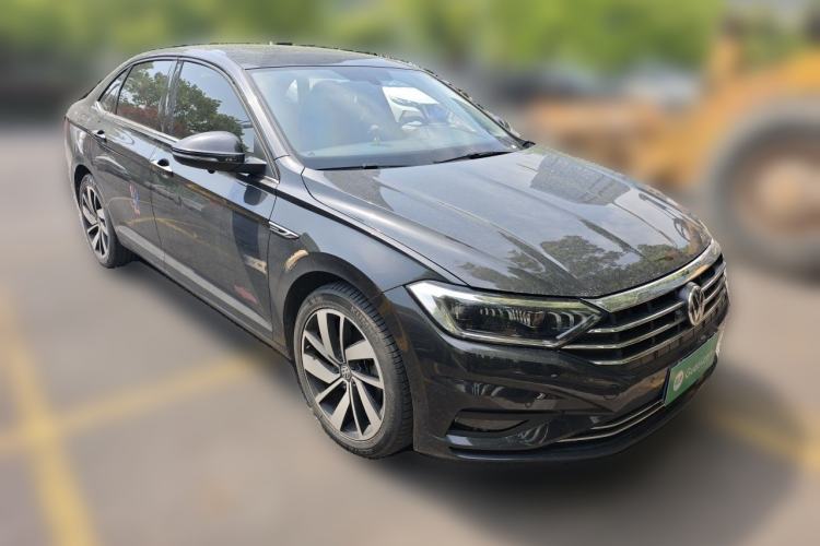 Used Volkswagen Sagitar 2021 280TSI DSG Excellence Edition Front Right 45 Deg
