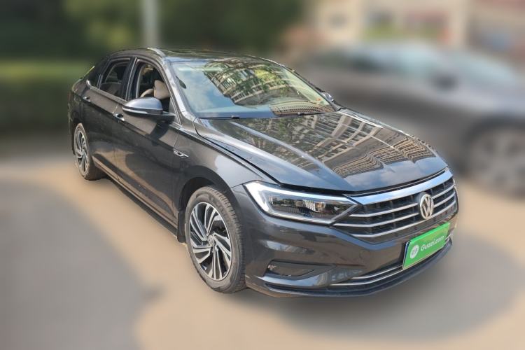 Used Volkswagen Sagitar 2021 280TSI DSG Excellence Edition Front Right 45 Deg
