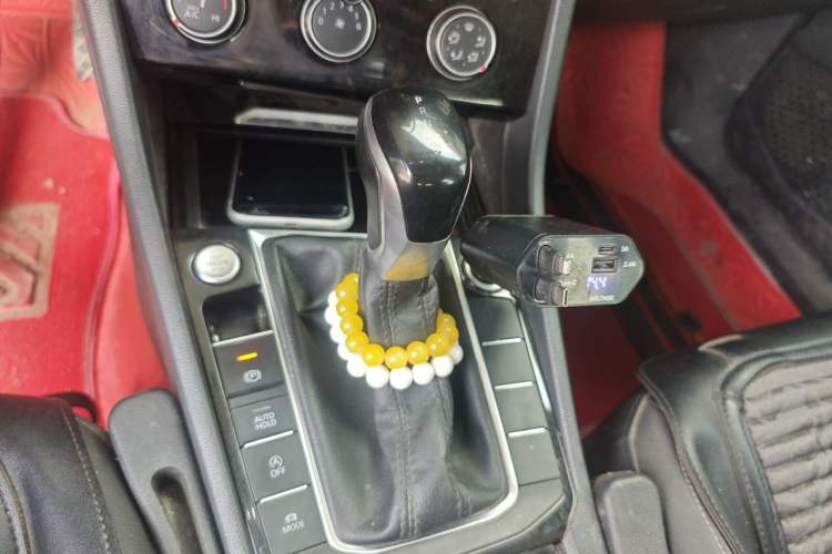 Used Volkswagen Sagitar 2021 200TSI DSG Comfort Connect Edition Gear Lever