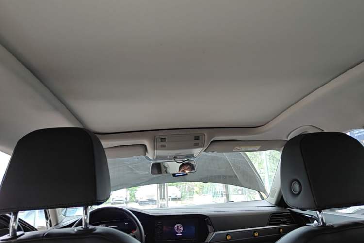 Used Volkswagen Sagitar 2021 280TSI DSG Comfort Connect Edition Headliner