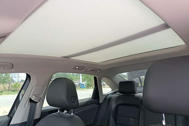 Used Volkswagen Sagitar 2021 200TSI DSG Comfort Connect Edition Headliner