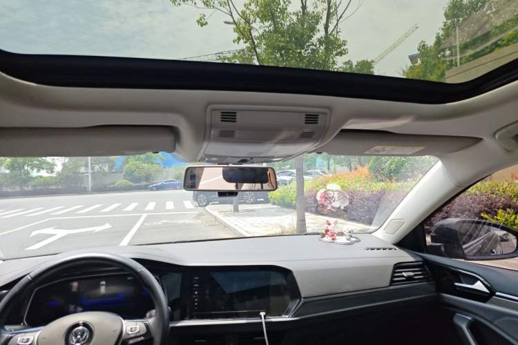 Used Volkswagen Sagitar 2021 280TSI DSG Comfort Connect Edition Headliner