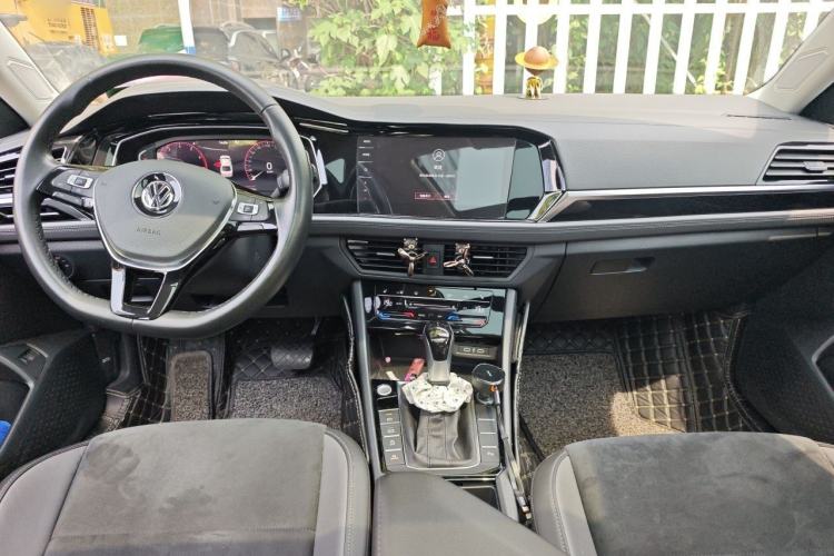 Used Volkswagen Sagitar 2021 280TSI DSG Excellence Edition Interior 2