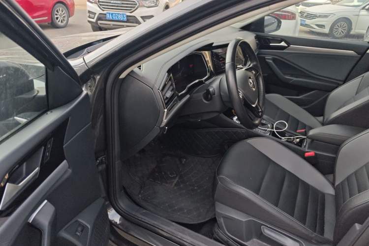 Used Volkswagen Sagitar 2021 280TSI DSG Comfort Connect Edition Interior 3