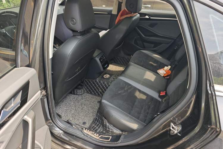 Used Volkswagen Sagitar 2021 280TSI DSG Excellence Edition Interior 4