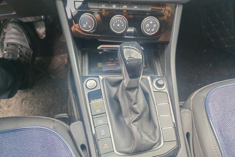 Used Volkswagen Sagitar 2021 280TSI DSG Comfort Connect Edition Interior 4