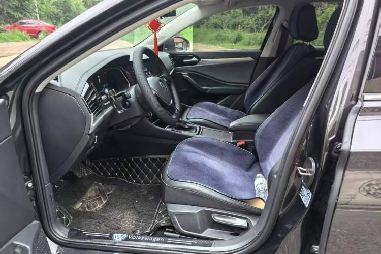 Used Volkswagen Sagitar 2021 280TSI DSG Comfort Connect Edition Interior 5