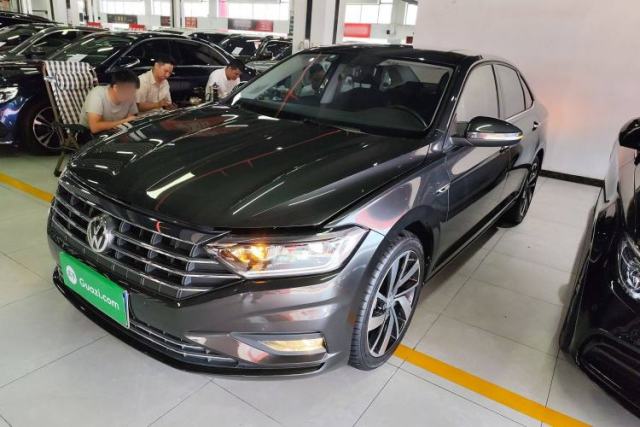 Ojetý Volkswagen Sagitar 2021 280TSI DSG Excellence Edition