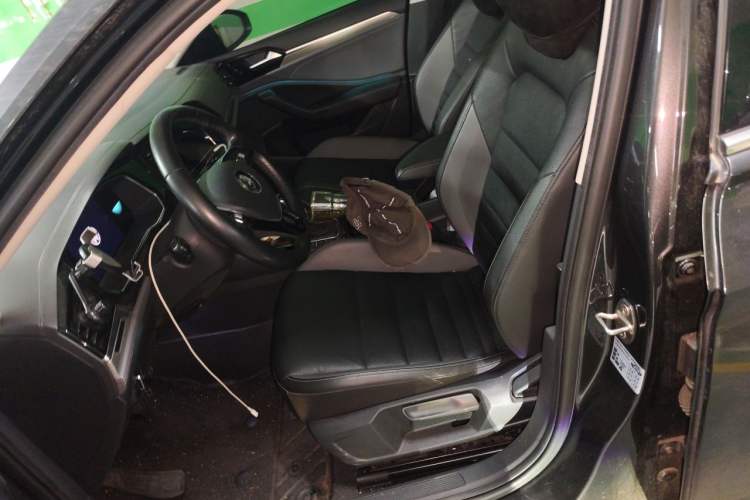 Used Volkswagen Sagitar 2021 280TSI DSG Excellence Edition Left Front Seat