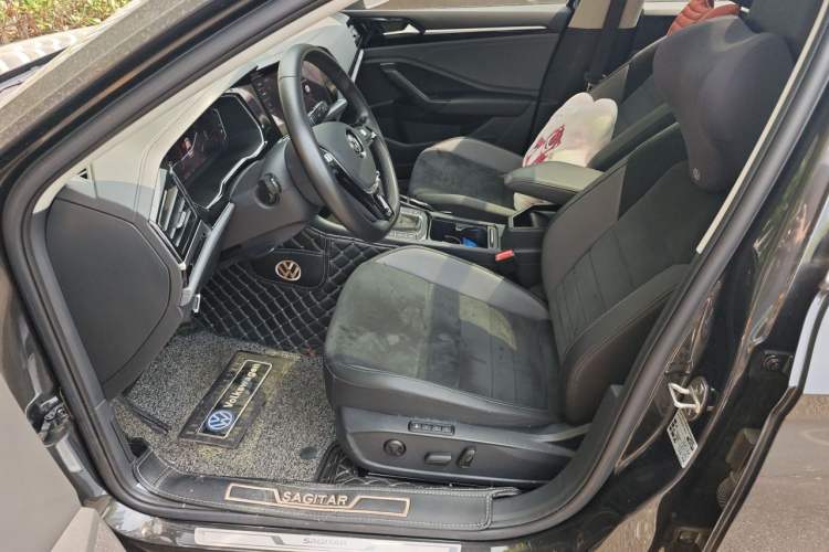 Used Volkswagen Sagitar 2021 280TSI DSG Excellence Edition Left Front Seat