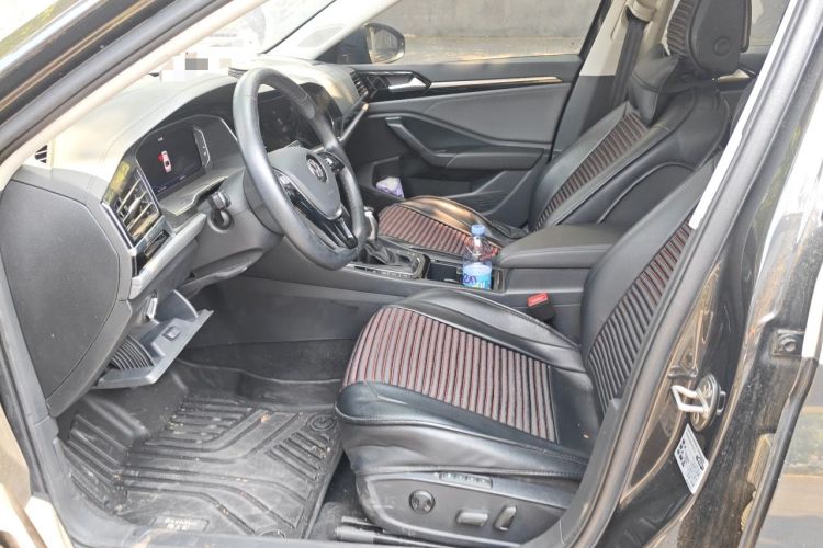 Used Volkswagen Sagitar 2021 280TSI DSG Luxury Smart Connectivity Edition Left Front Seat