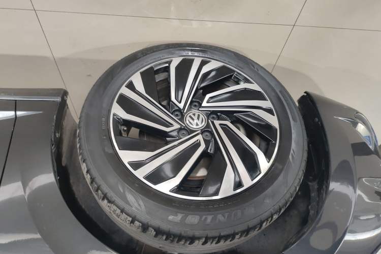 Used Volkswagen Sagitar 2021 200TSI DSG Excellence Edition Left Front Wheel Hub