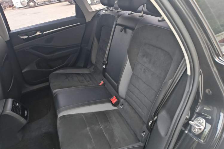 Used Volkswagen Sagitar 2021 280TSI DSG Excellence Edition Left Rear Seat