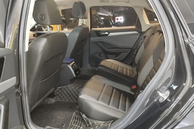 Used Volkswagen Sagitar 2021 280TSI DSG Excellence Edition Left Rear Seat