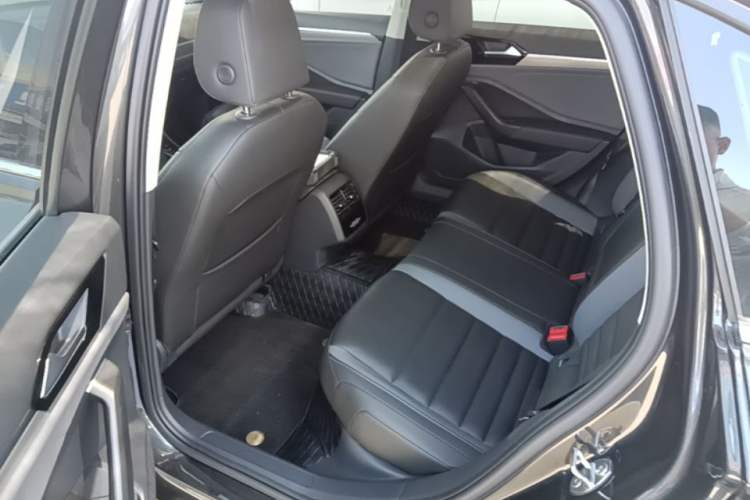 Used Volkswagen Sagitar 2021 280TSI DSG Excellence Edition Left Rear Seat