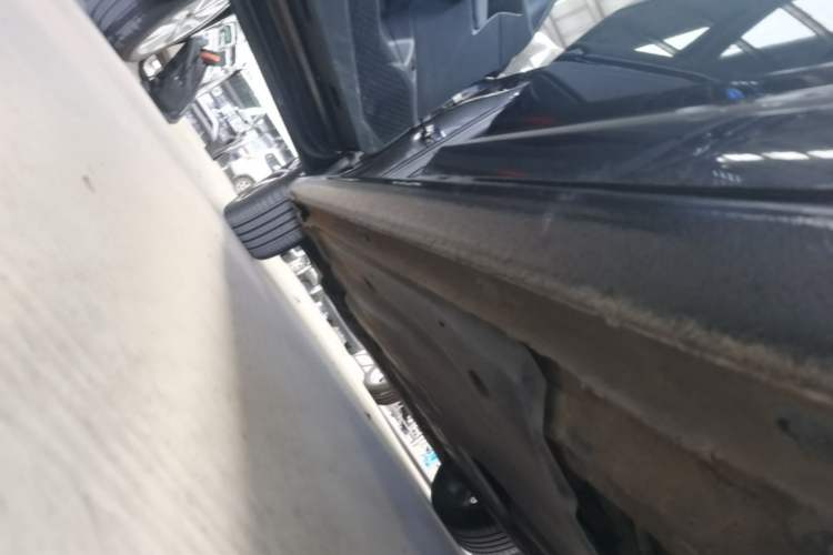 Used Volkswagen Sagitar 2021 280TSI DSG Excellence Edition Left Side Sill