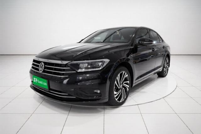 Używany Volkswagen Sagitar 2021 280TSI DSG 30th Anniversary Edition